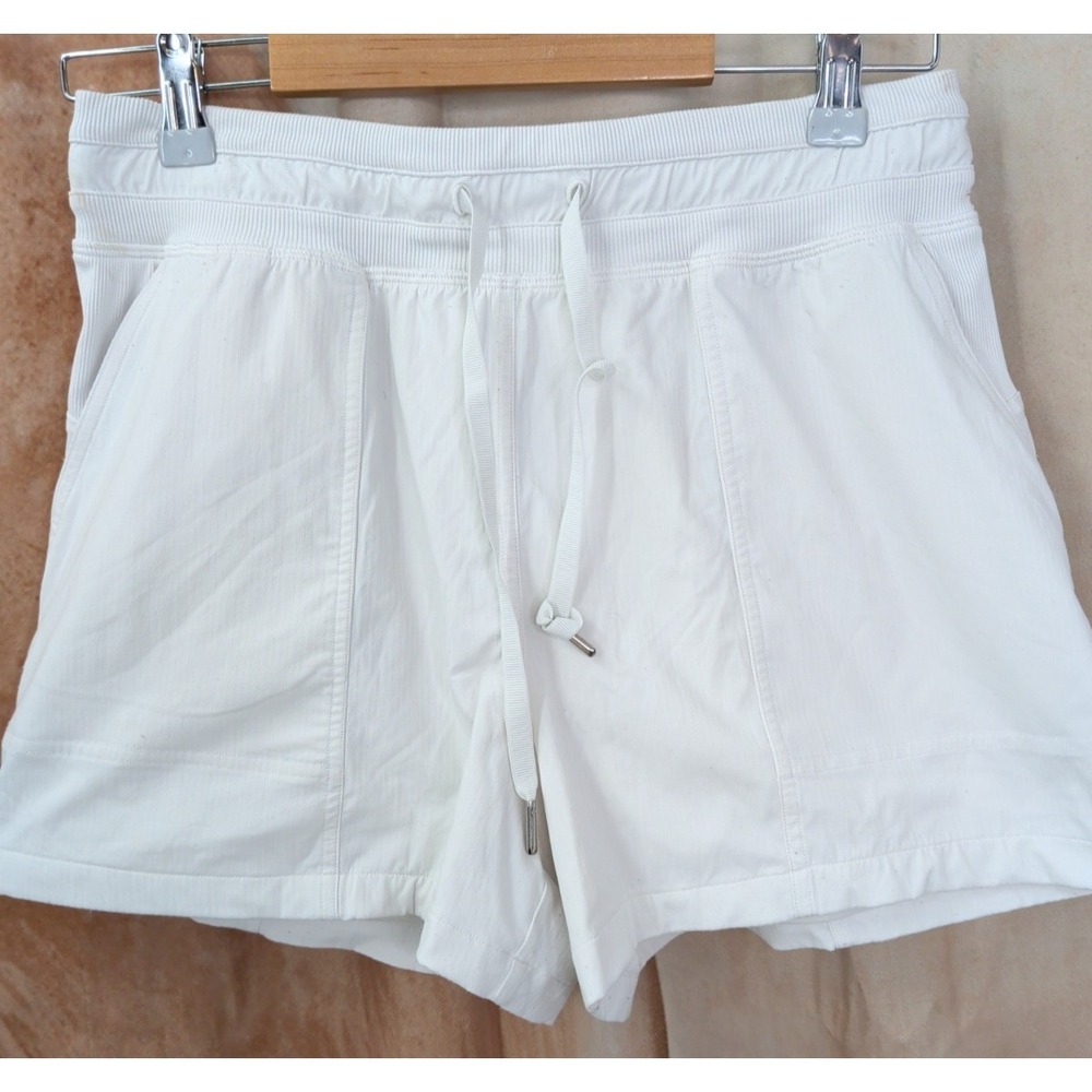 Lululemon Lined Dance Studio High-Rise Short 3.5" White - Picture 3 of 7